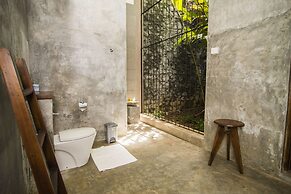 Roman Lake Ayurveda Resort