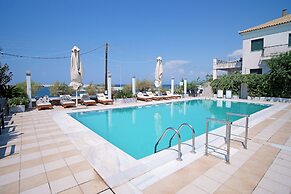 Kyparissia Beach Hotel