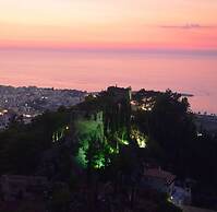 Kyparissia Beach Hotel