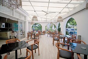 Kyparissia Beach Hotel