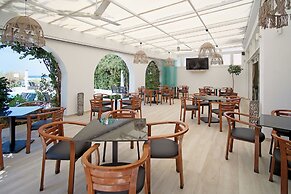 Kyparissia Beach Hotel