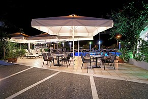 Kyparissia Beach Hotel