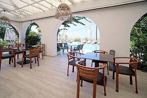 Kyparissia Beach Hotel