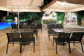 Kyparissia Beach Hotel