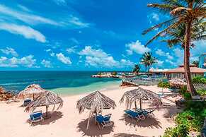 Ocean Point Beach Resort & Spa - Adults Only