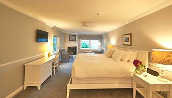 The Inn at Ocean's Edge