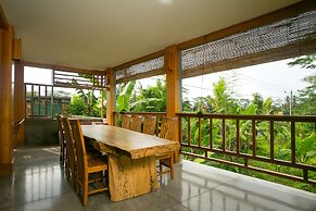 Pesantian Villa & Warung