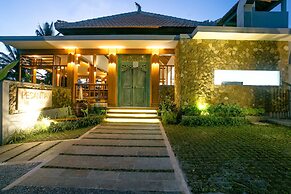 Pesantian Villa & Warung