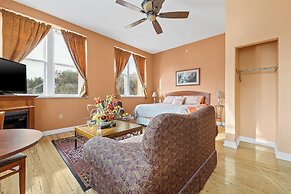 Suites at The Red Rock Vacation rentals