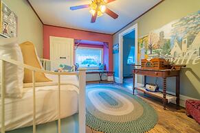 The Maid's Quarters Bed Breakfast & Tearoom