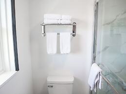 The Lancaster Motel By OYO Ronks near Paradise