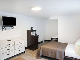 The Lancaster Motel By OYO Ronks near Paradise