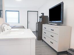 The Lancaster Motel By OYO Ronks near Paradise