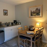 Mountain Meadows Inn