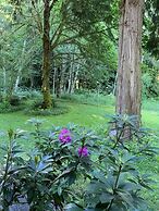 Mountain Meadows Inn