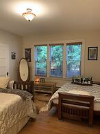 Mountain Meadows Inn