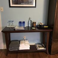 Mountain Meadows Inn