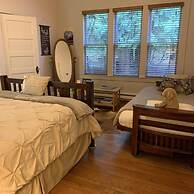 Mountain Meadows Inn