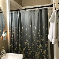 Mountain Meadows Inn