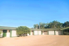 HomeTown Inn By OYO Lakin, KS