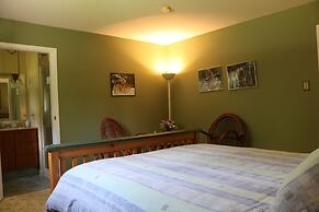 Mulvehill Creek Wilderness Inn