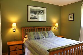 Mulvehill Creek Wilderness Inn