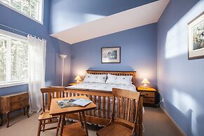 Mulvehill Creek Wilderness Inn