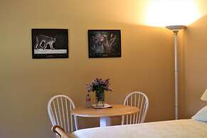 Mulvehill Creek Wilderness Inn