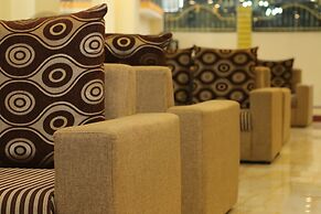 Mahadev Hotel