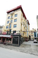Mahadev Hotel
