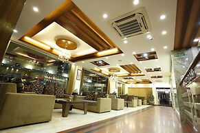 Mahadev Hotel