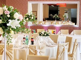 Hotel Austeria Conference & Spa