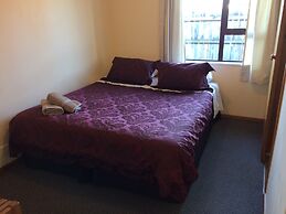 Snow Denn Lodge - Hostel