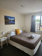 Snow Denn Lodge