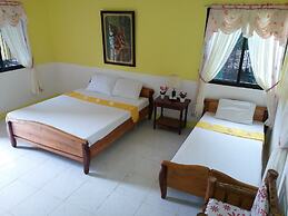 FloWer Beach Resort
