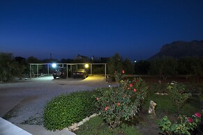 Skamagkas G. Apartments