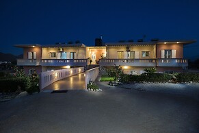 Skamagkas G. Apartments