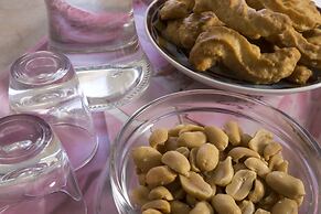 Skamagkas G. Apartments