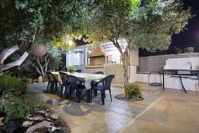 Skamagkas G. Apartments