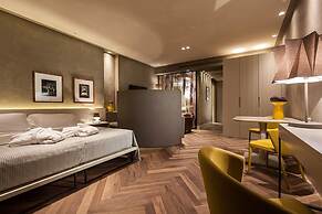 Liassidi Wellness Suites