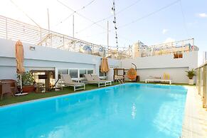 Paris Nha Trang Hotel & Apartment