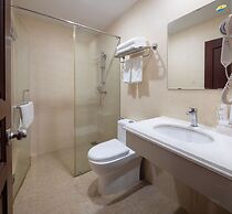 Paris Nha Trang Hotel & Apartment