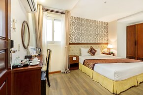 Paris Nha Trang Hotel & Apartment