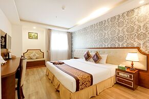 Paris Nha Trang Hotel & Apartment