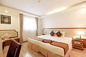 Paris Nha Trang Hotel & Apartment