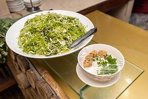 Paris Nha Trang Hotel & Apartment