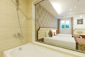 Paris Nha Trang Hotel & Apartment