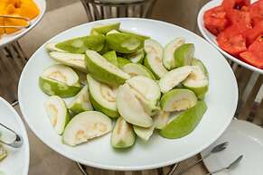 Paris Nha Trang Hotel & Apartment