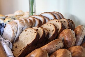 Antigonish Evergreen Inn