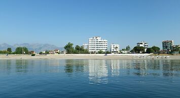 Acropol Beach Hotel